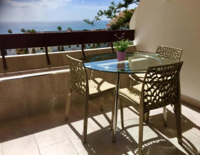 Modern Apartment with Sea Views and Fast Fiber Wifi